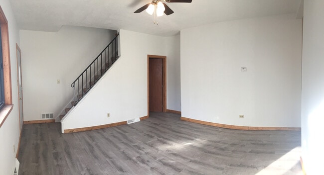 Photo - 1000 Evergreen Ave Apartment