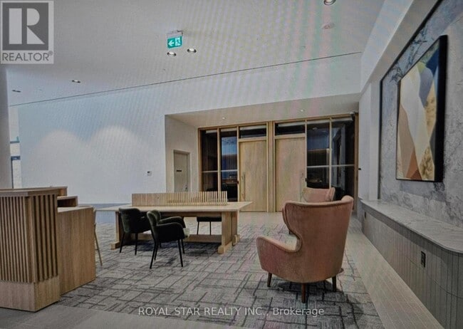 Building Photo - 395 Square One Dr