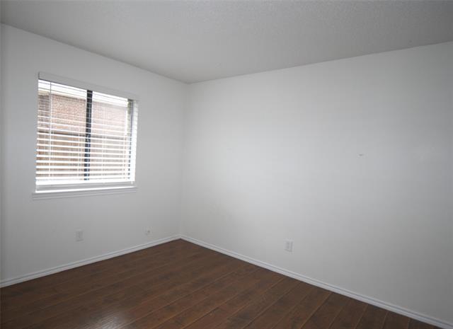 Foto del edificio - 4312 Harvest Hill Rd