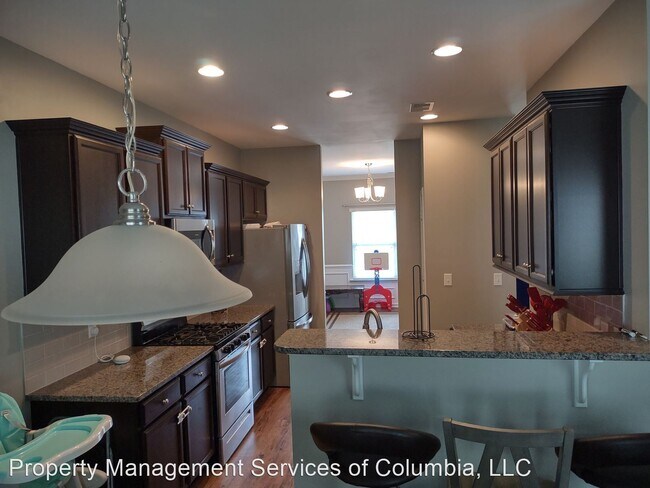 Building Photo - 5 br, 3 bath House - 1017 Campbell Ridge D...