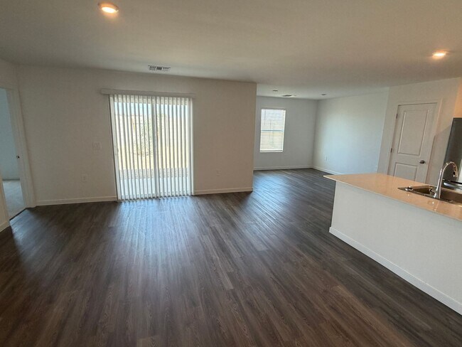 Building Photo - 202 Pleasant Pk Dr