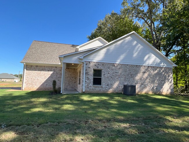 Building Photo - NEW CONSTRUCTION 2022 - with Bonus Room