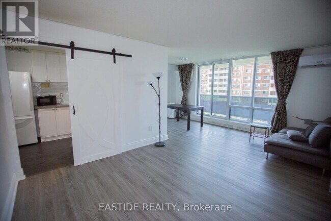 Photo du bâtiment - 1250-1250 Bridletowne Cir