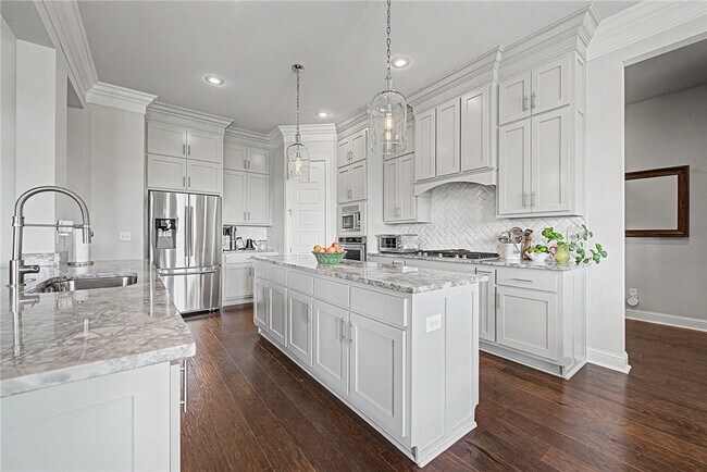 Building Photo - 1007 Bendelow Dr