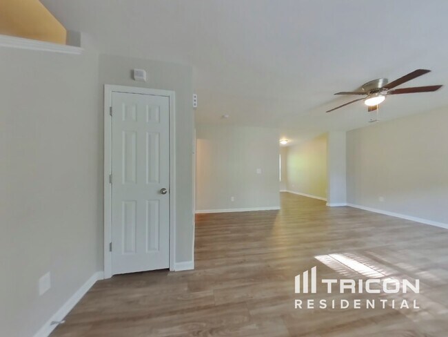 Foto del edificio - 2644 Allen Rd S