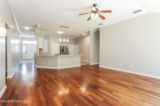 Building Photo - 2378 Bentwater Dr W
