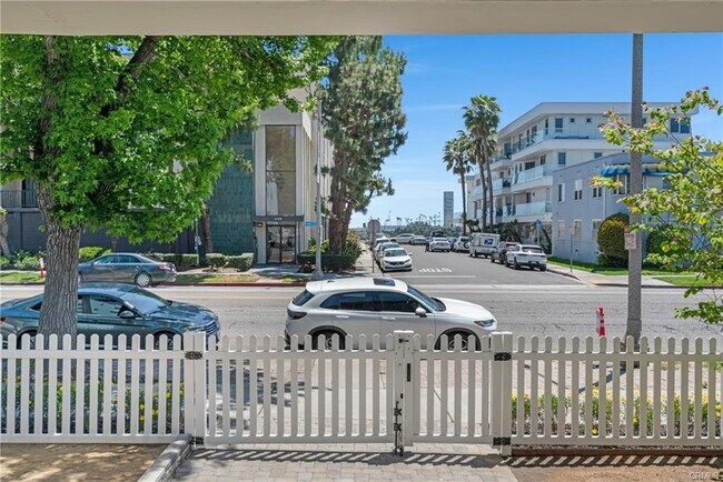 View from livingroom - 1123 E Ocean Blvd