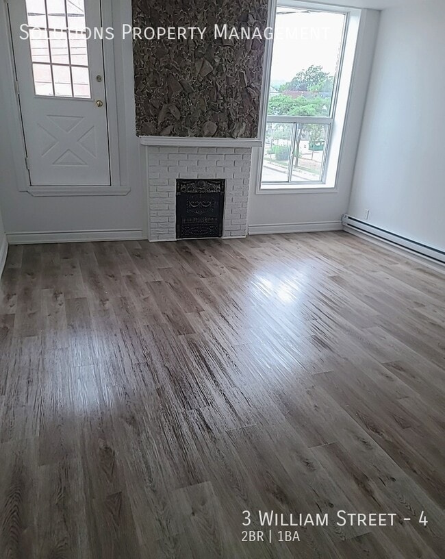 Building Photo - Stunning Two Bedroom Unit!