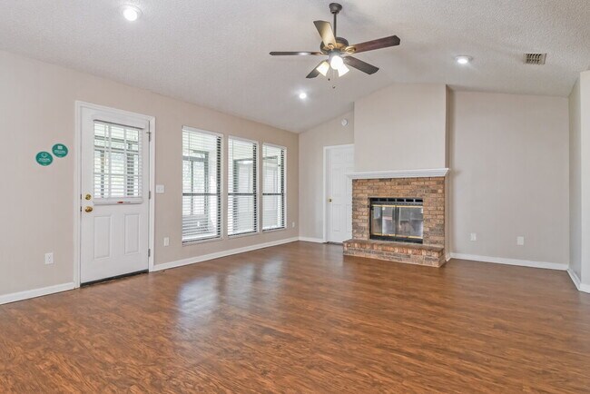 Building Photo - 8850 Cherry Hill Dr