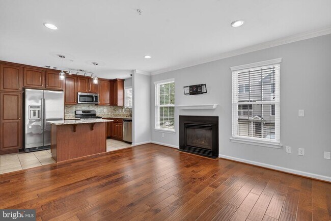 Foto del edificio - 12825 Fair Briar Ln