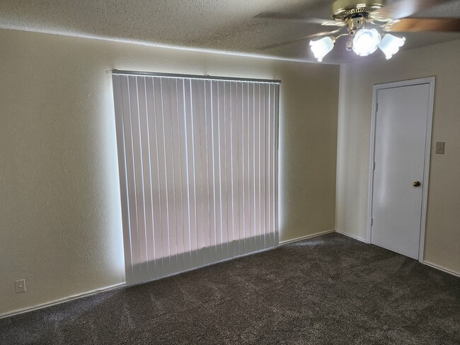 Foto del edificio - 911 Wellridge Dr