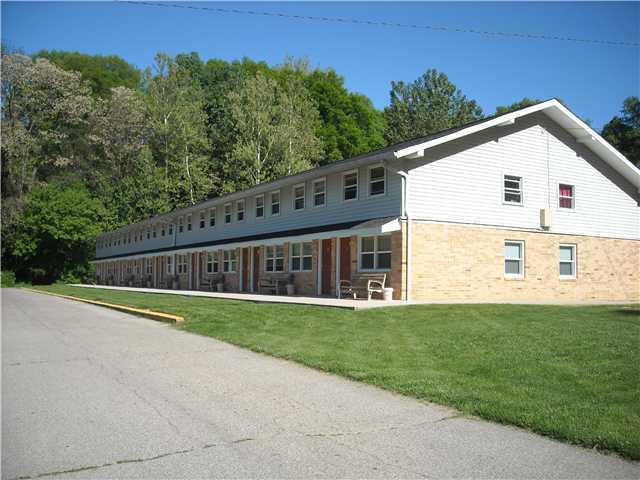 Building Photo - 860 N Lincoln St