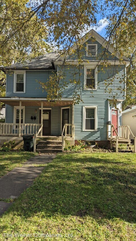 Foto principal - 4 br, 2 bath House - 704 S. Vine St.