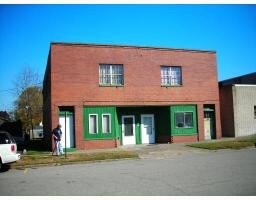 Foto principal - 114-116 D St
