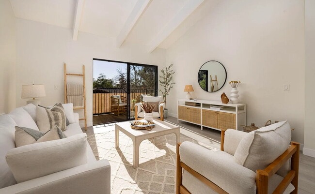 Building Photo - Welcome to the Santa Barbara Highlands! Th...