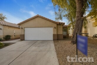 Building Photo - 2741 Mossy Oaks Ln