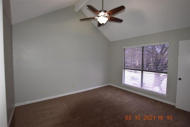 Building Photo - 8519 Sands Point Dr