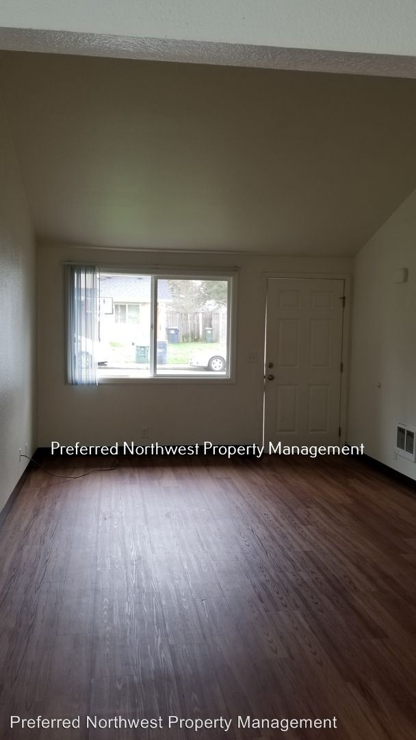 Building Photo - 1858 14th St