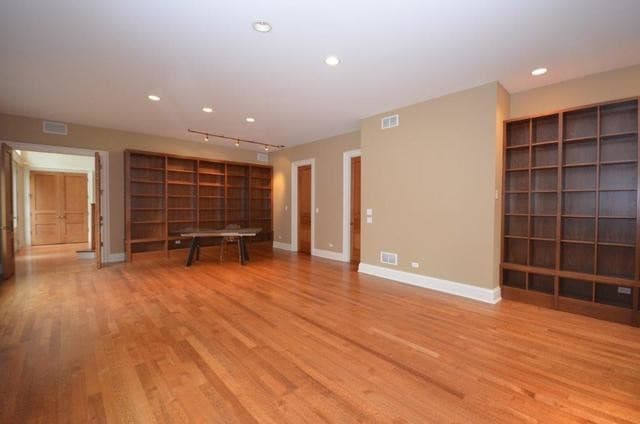 Building Photo - 3 Hillburn Ct