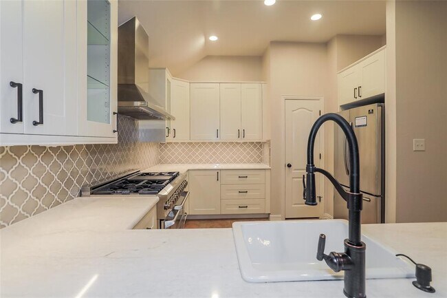 Foto del edificio - 3008 Crossridge Dr