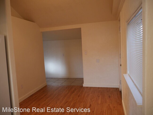 Foto del edificio - 2 br, 1 bath House - 212 West Brookside St