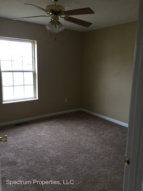 Building Photo - 332 Maple Leaf Dr