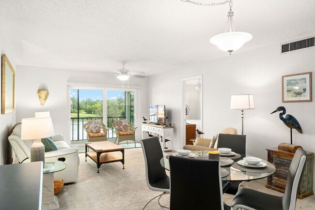 Foto del edificio - 138 Cypress Ln