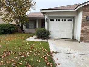 Building Photo - 473 Cabernet St