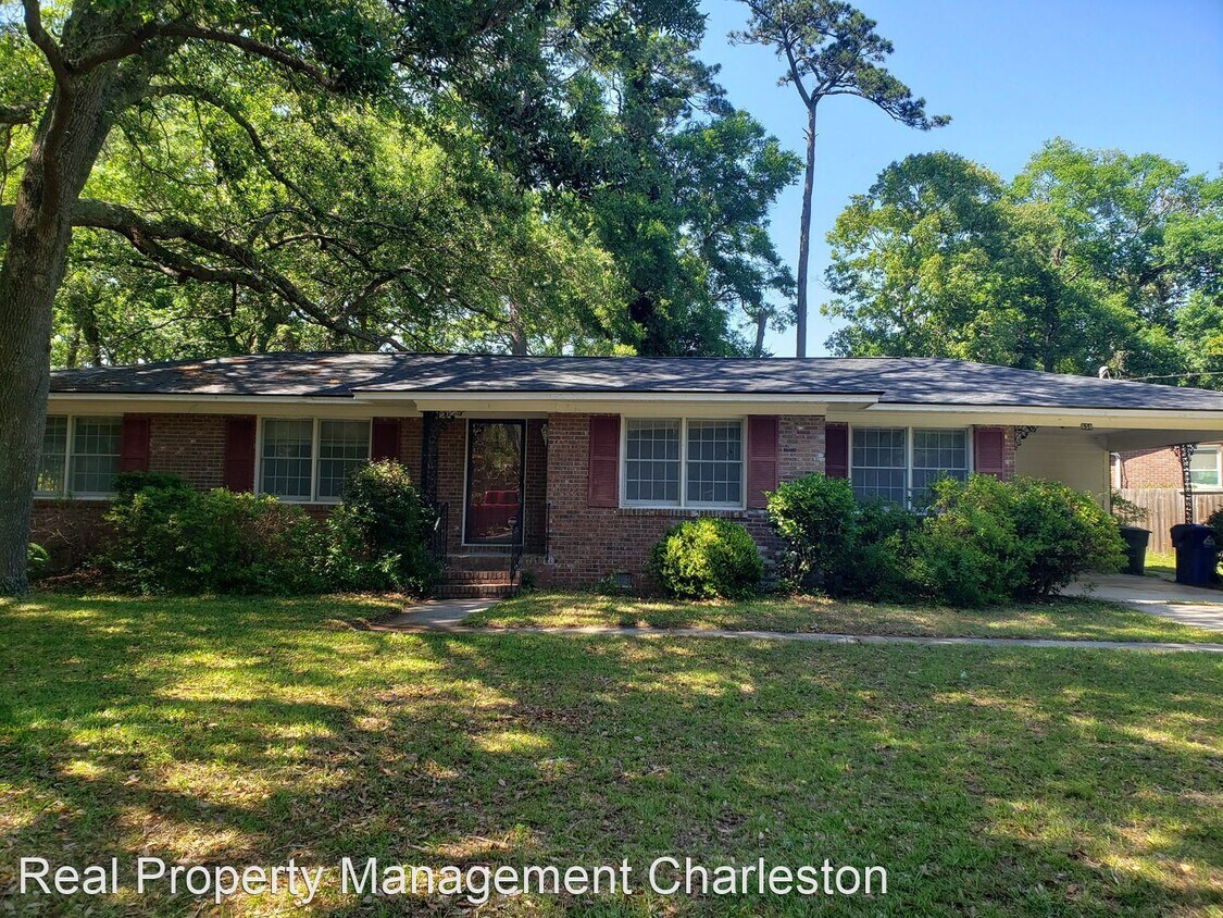 Primary Photo - 4 br, 2 bath House - 658 Highwood Circle
