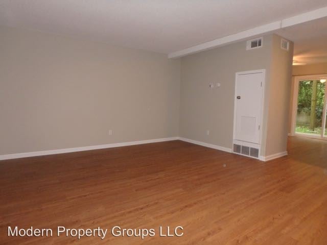 Building Photo - 105 N Garth Ave