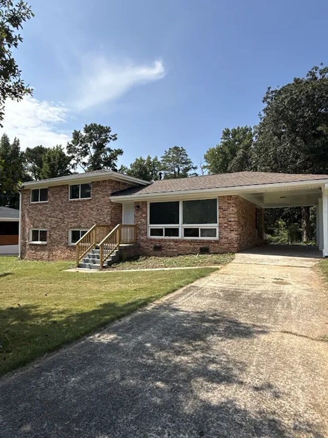 Building Photo - 2379 Miriam Ln
