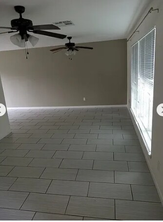 Foto del edificio - 12322 Haroldson Forest Dr