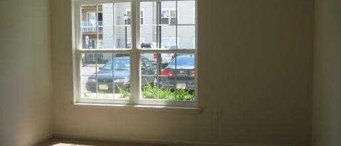 Building Photo - 1127 Fernwood Ct