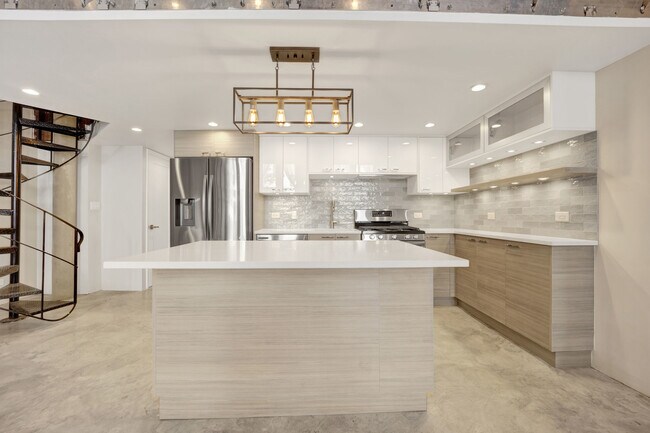 Foto del edificio - 525 N Halsted St