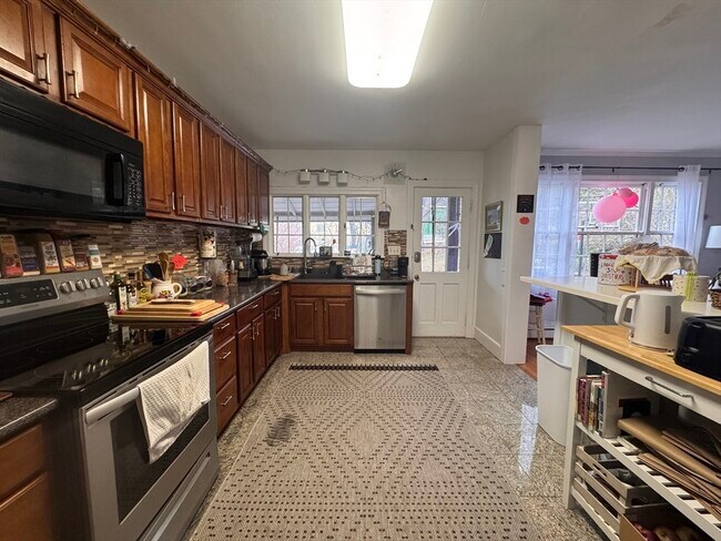 Foto del edificio - 10-12-12 Webster St