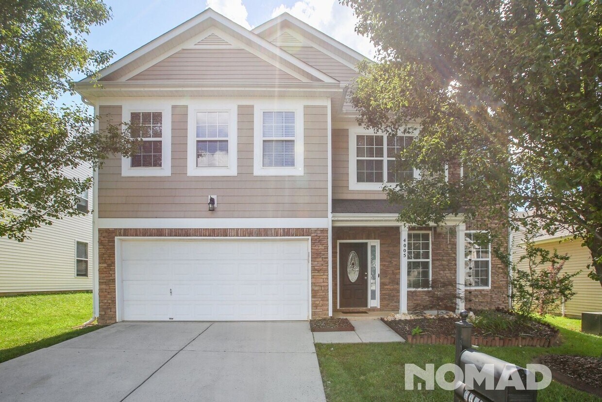 Foto principal - Spacious 4BR House in Indian Trail