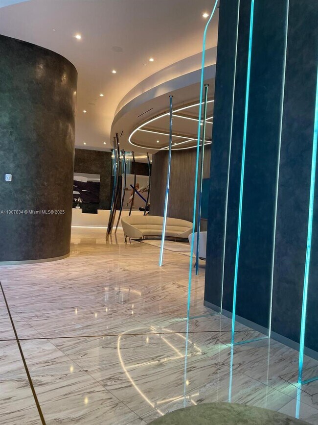 Foto del edificio - 1000 Brickell Plaza