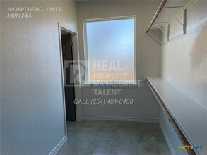 Building Photo - 207 Riptide Rd