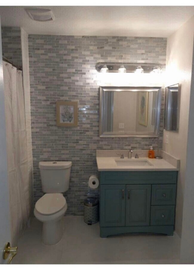 Foto del edificio - 1655 The Greens Way