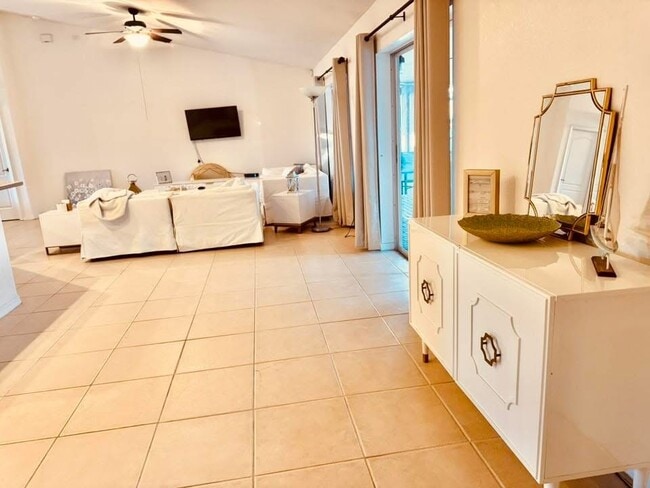 Foto del edificio - 18561 Olive Rd