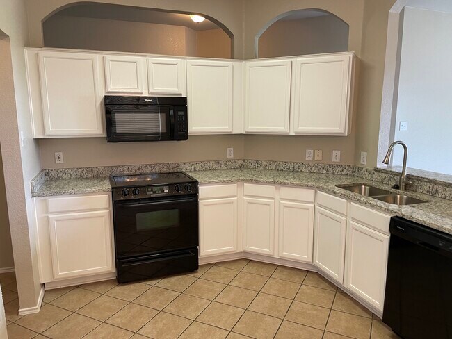 Kitchen - 4508 Brimstone Dr