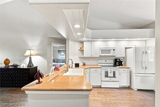 Building Photo - 13641 Worthington Way