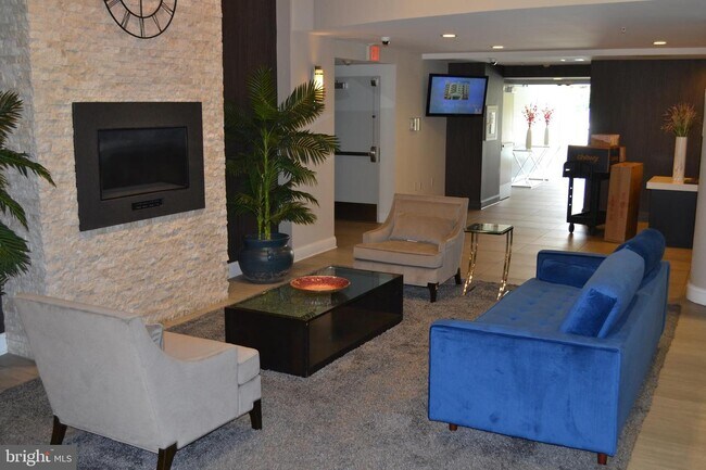 Foto del edificio - 6301 Edsall Rd