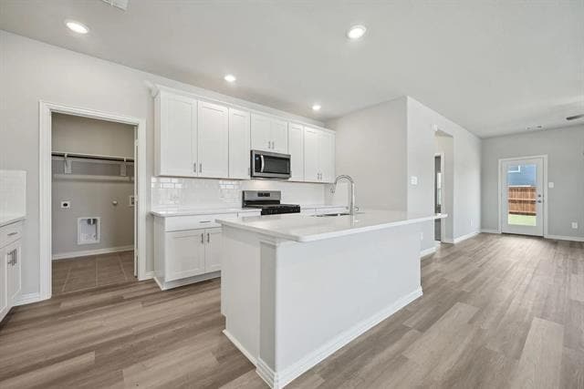 Foto del edificio - 521 Willet Dr