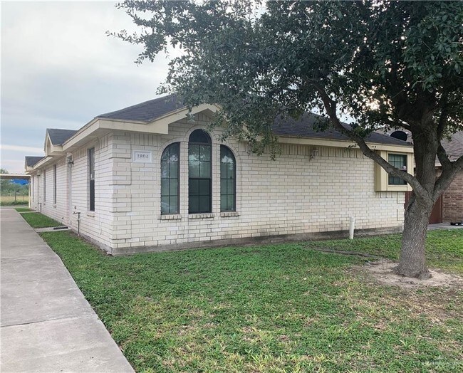Building Photo - 1804 W Portales Dr