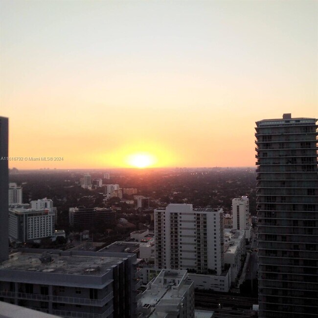 Foto del edificio - 1080 Brickell Ave
