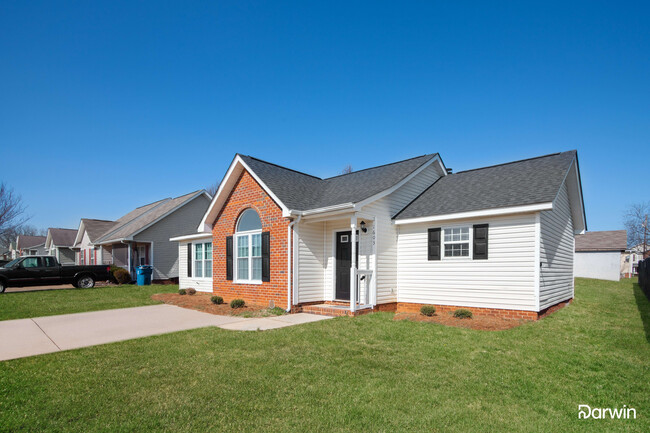 Building Photo - 1603 Hudson Graham Ln