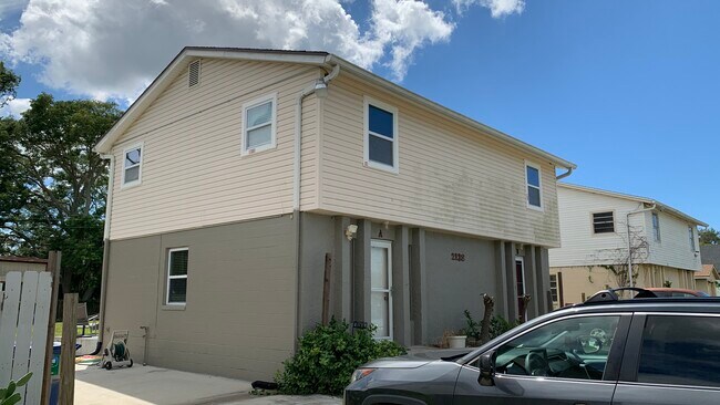 Foto del edificio - 2138 19th Ave SW