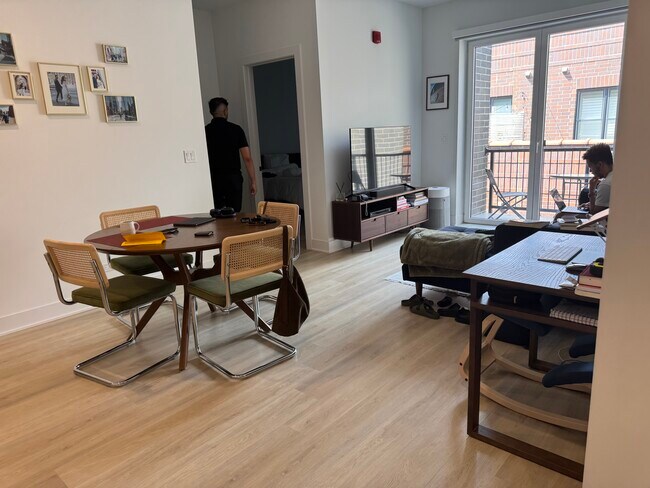 Foto del edificio - 3823 N Ashland Ave