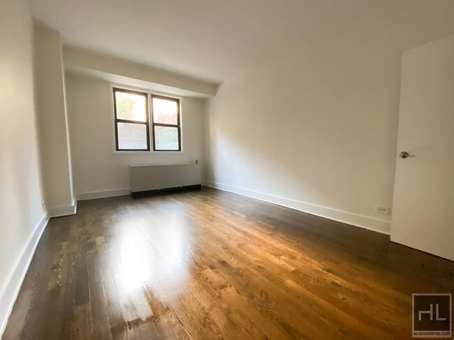 Foto del edificio - EAST 63 STREET